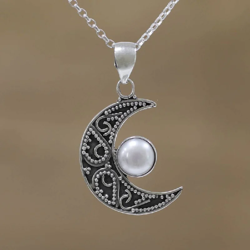 romantic couple necklaces for lovers -Handmade Sterling Silver 'Cratered Moon' Cultured Pearl Necklace (8 mm) (India)