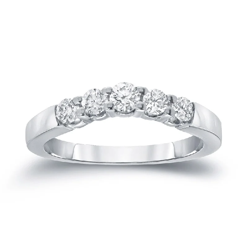 custom handwriting ring for gifts -Auriya Curved Round-Cut Diamond Wedding Band 3/5ct TDW 14k White Gold