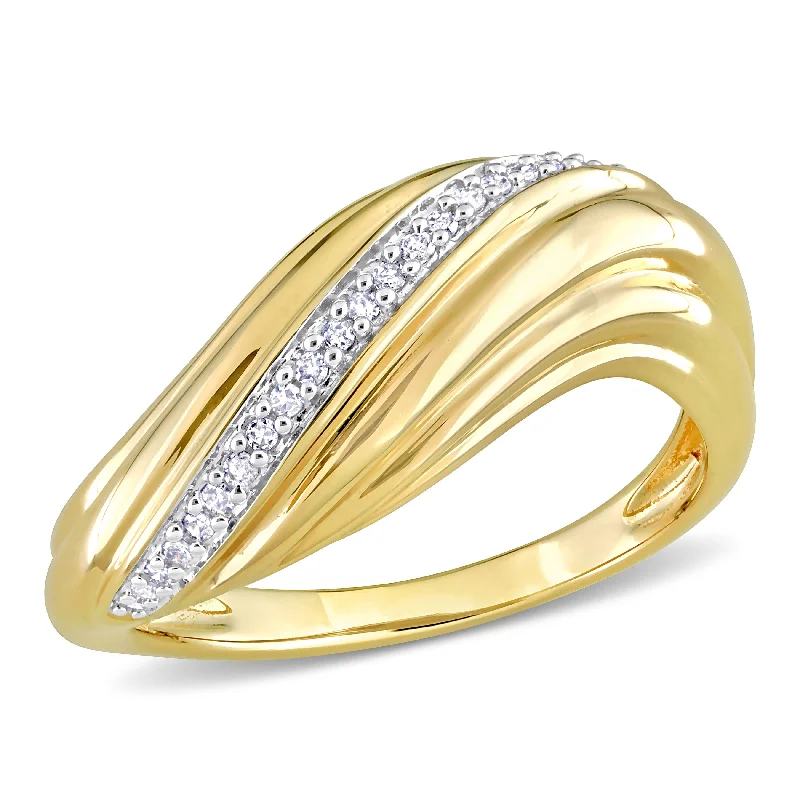 pink gemstone ring for women -Miadora 1/10ct TDW Diamond Curved Wave Ring in 14k Yellow Gold