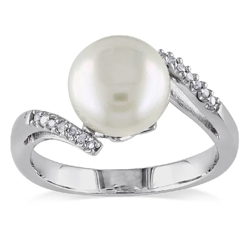 minimalist ring for everyday wear -Miadora Sterling Silver Freshwater Pearl and Diamond Accent Ring (9-10 mm)